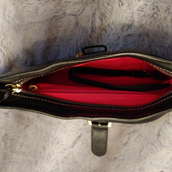 Black Dooney and Bourke Handbag - Picture 3 of 3